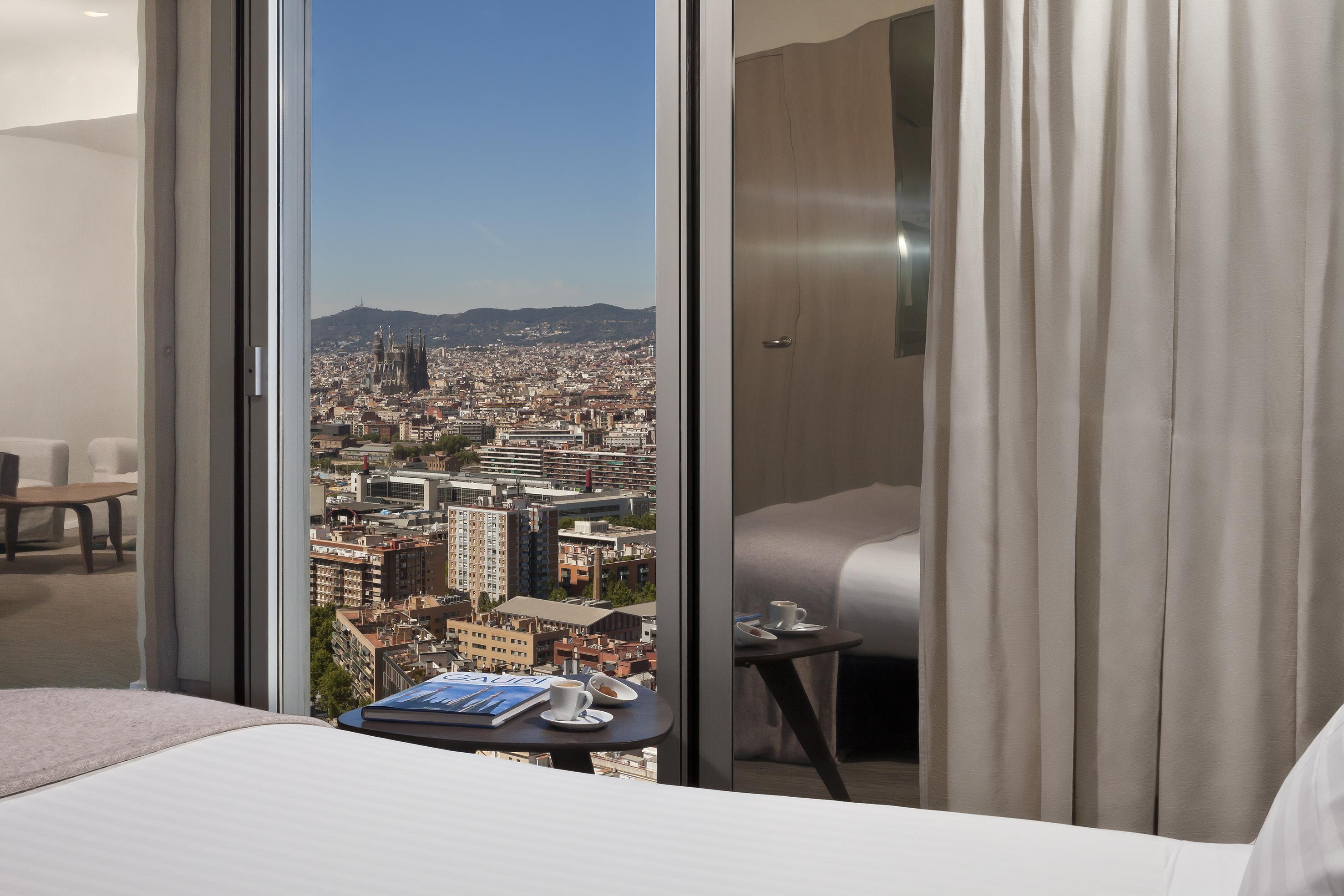The Level At Melia Barcelona Sky Hotel Exterior photo