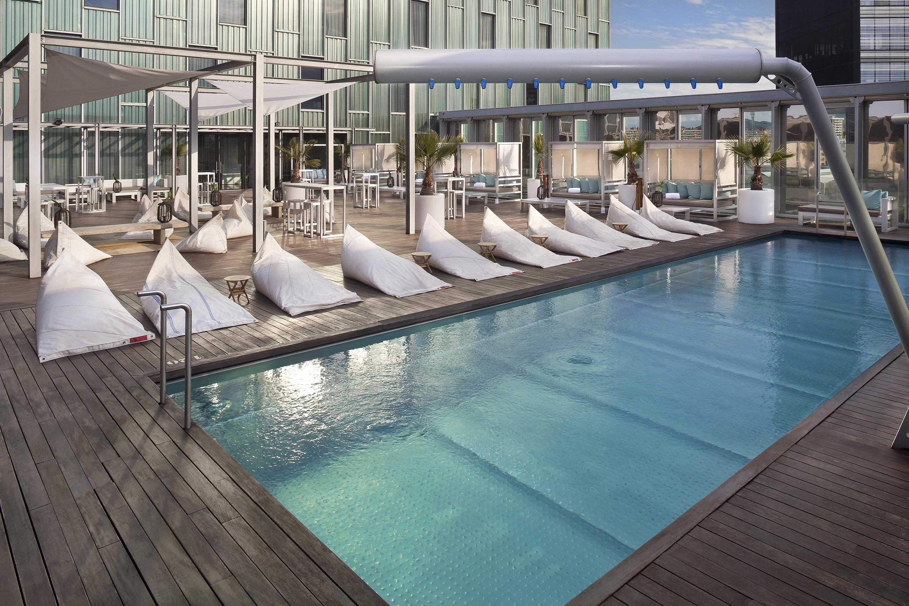 The Level At Melia Barcelona Sky Hotel Exterior photo