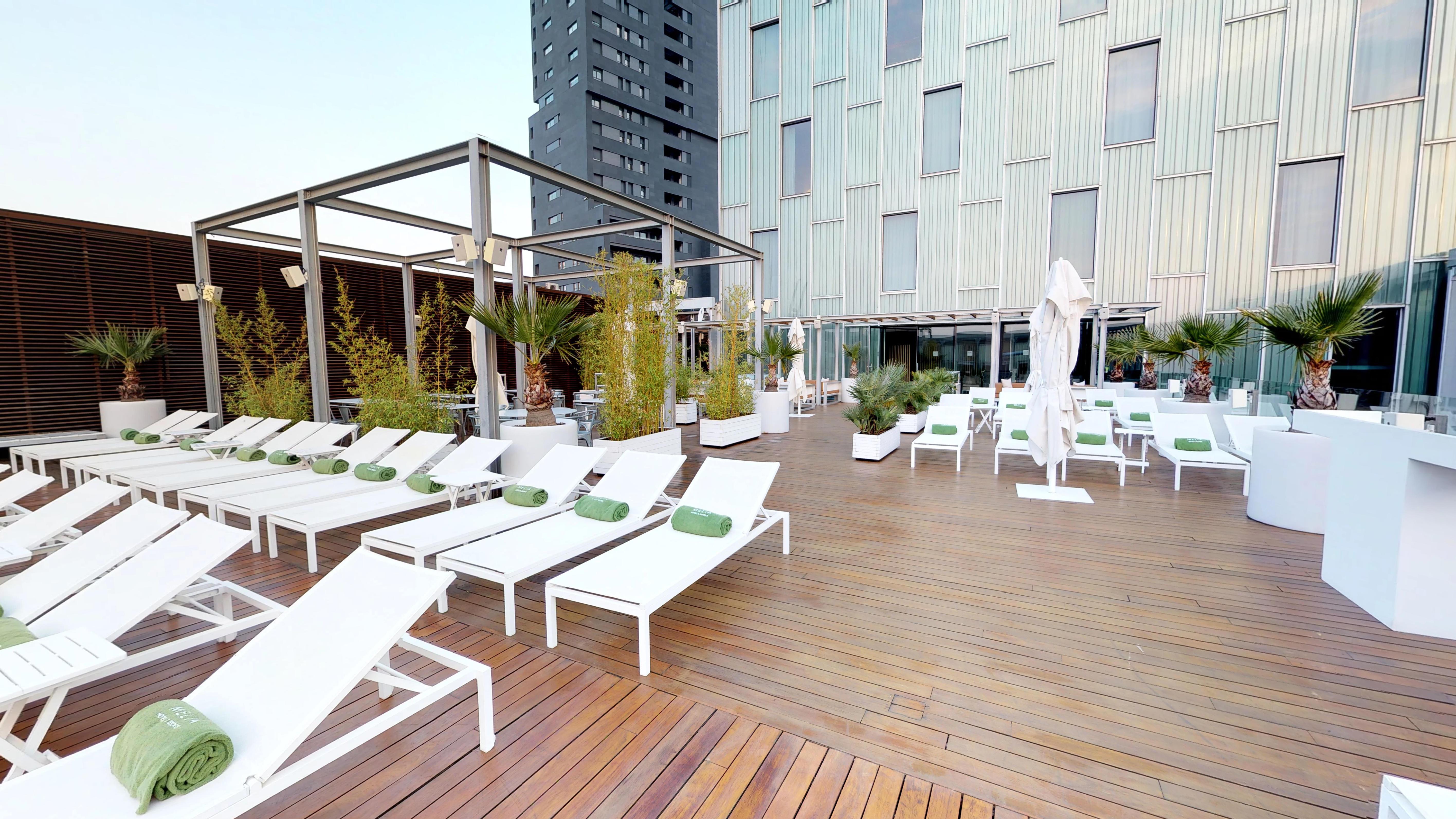 The Level At Melia Barcelona Sky Hotel Exterior photo